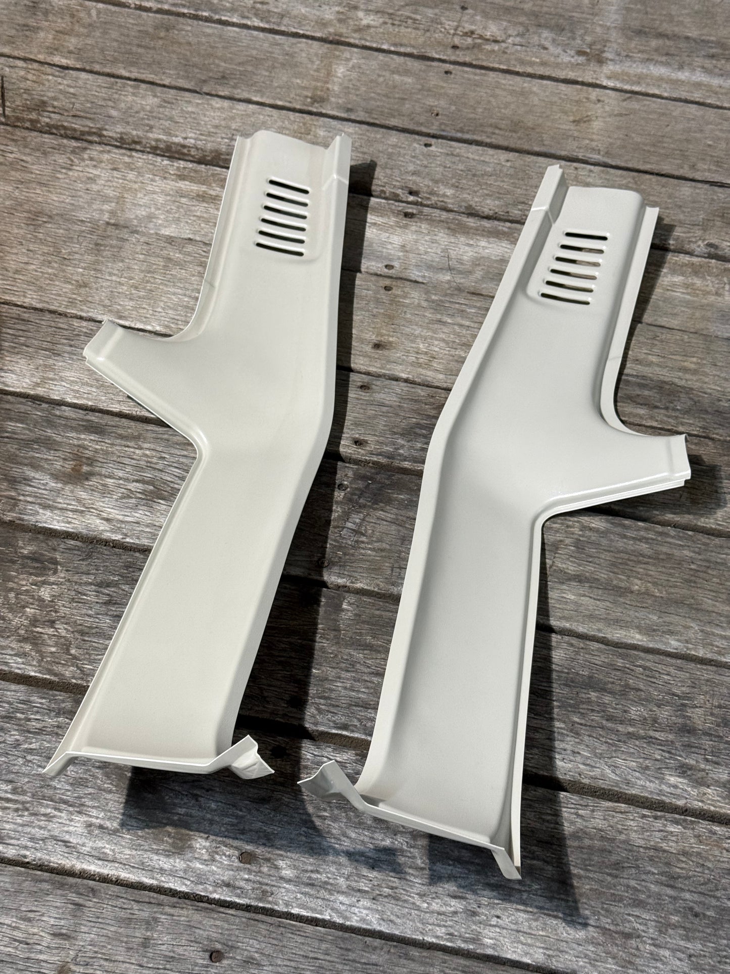 60 Series Landcruiser D Pillar Trims