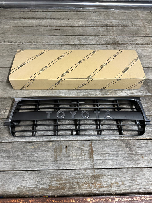 80 Series Landcruiser Front Grille