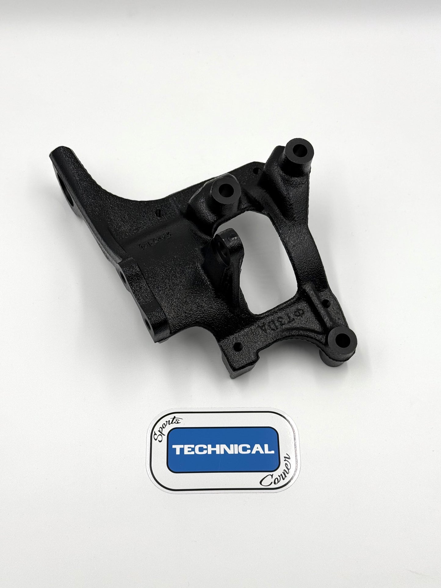 1HD-FTE Air Conditioning Bracket