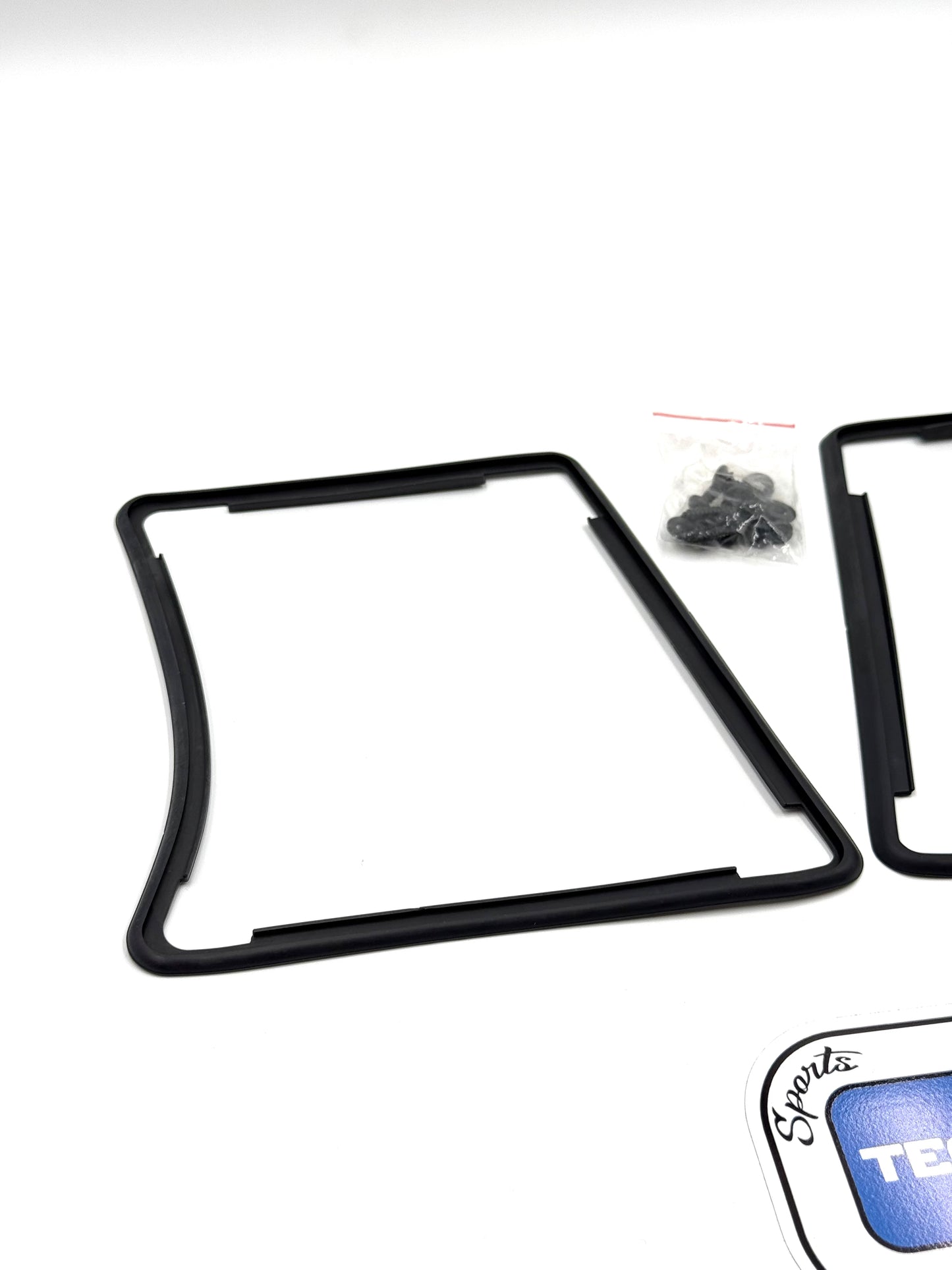 60 Series Landcruiser Exterior D Pillar Gaskets