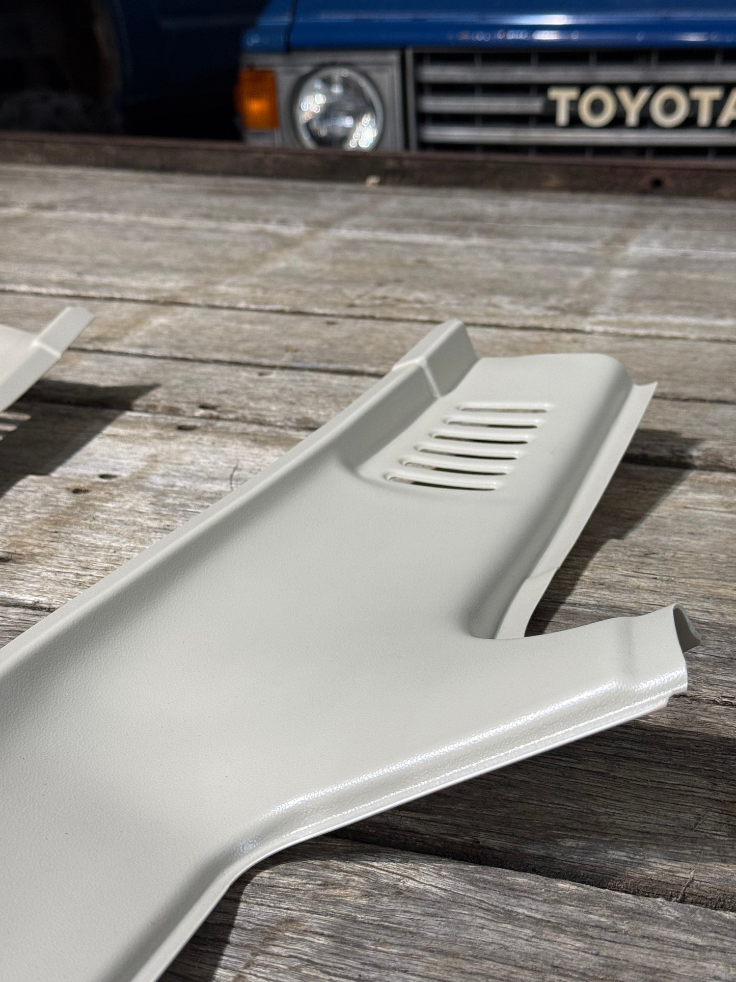 60 Series Landcruiser D Pillar Trims